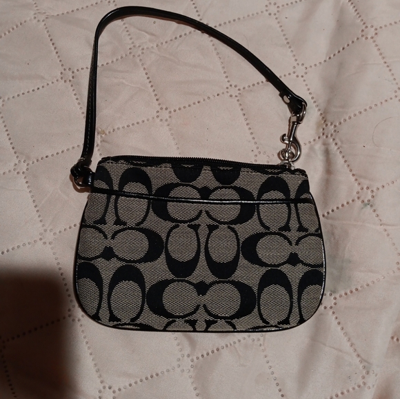 Vintage Coach Black Signature Khaki Medium Wristlet - Picture 1 of 6